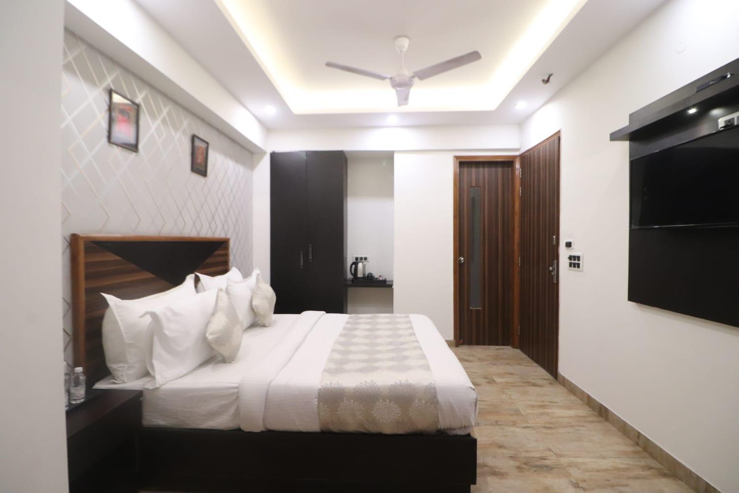 ניו דלהי Hotel The Infinity Near Delhi Airport מראה חיצוני תמונה
