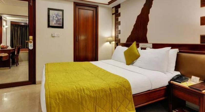 ניו דלהי Hotel The Infinity Near Delhi Airport מראה חיצוני תמונה