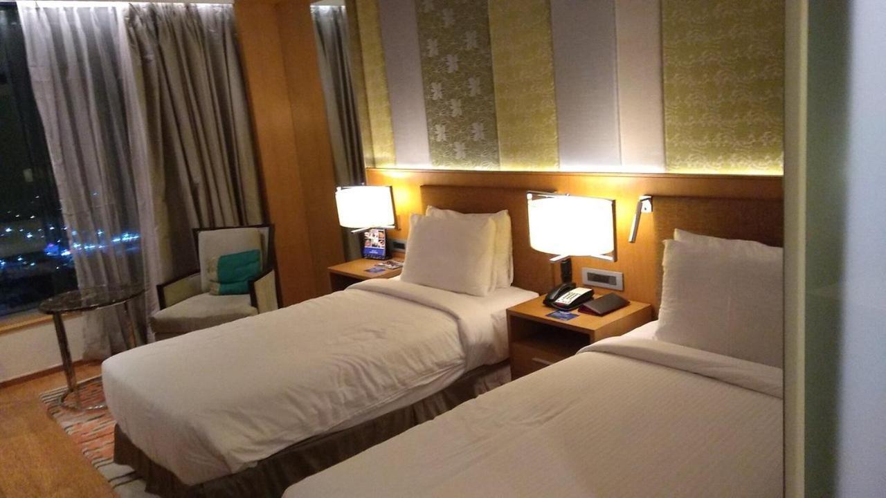 ניו דלהי Hotel The Infinity Near Delhi Airport מראה חיצוני תמונה