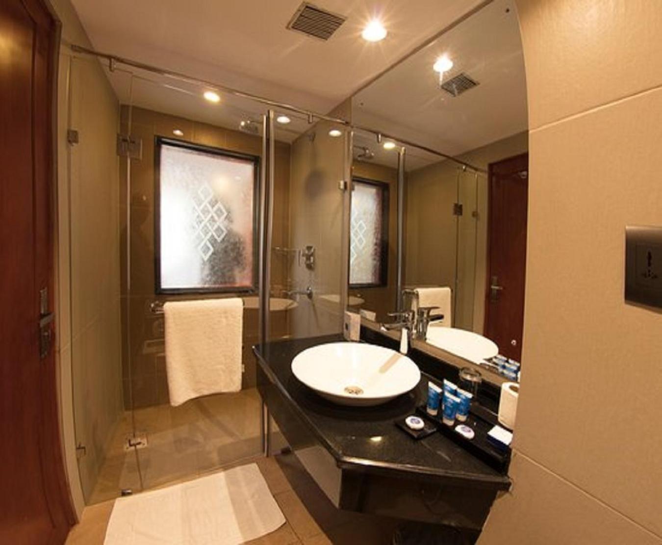 ניו דלהי Hotel The Infinity Near Delhi Airport מראה חיצוני תמונה